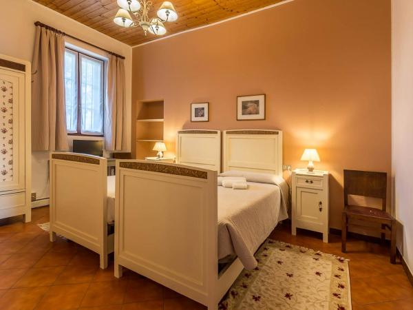 Cascina Gaggioli : photo 1 de la chambre chambre double ou lits jumeaux avec salle de bains commune