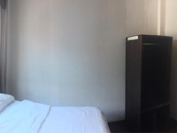 Stay Hostel : photo 3 de la chambre chambre lit queen-size avec salle de bains commune 