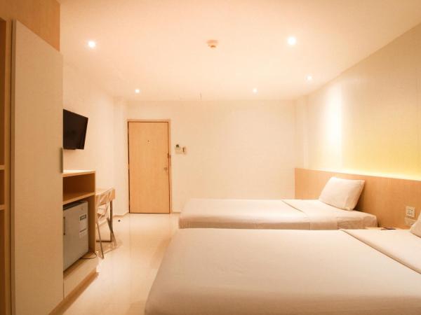 Ten Stars Hotel : photo 4 de la chambre chambre lits jumeaux standard