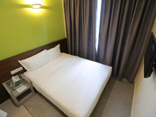 Pantai Regal Boutique Hotel : photo 2 de la chambre chambre lit queen-size deluxe