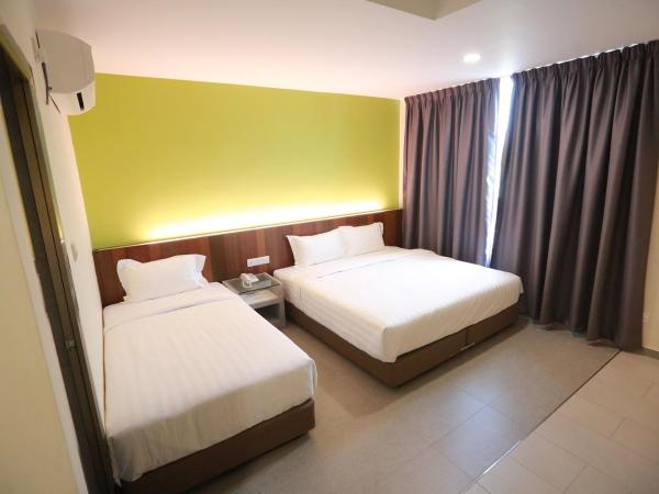 Pantai Regal Boutique Hotel : photo 2 de la chambre chambre familiale deluxe