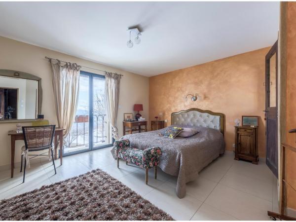 Château Serigues : photo 6 de la chambre chambre double