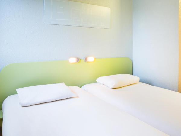 ibis budget Thonon Les Bains : photo 10 de la chambre chambre lits jumeaux