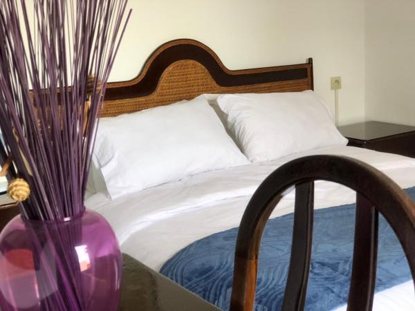 El Muniria : photo 8 de la chambre chambre double avec toilettes communes et douche