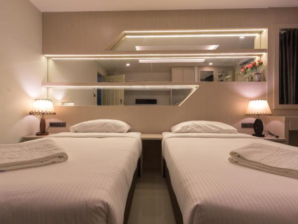B-your home Hotel Donmueang Airport Bangkok -SHA Certified SHA Plus : photo 2 de la chambre chambre lit king-size supérieure