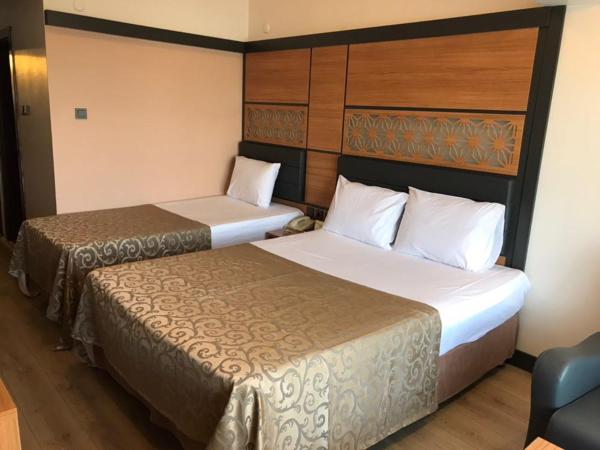 Ulasan Hotel Caravan Camping : photo 3 de la chambre chambre simple