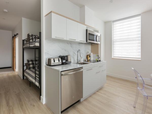 Les Lofts Ste-Anne : photo 5 de la chambre loft 4 people with private bedroom