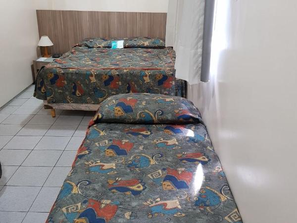 Vila Azul Praia Hotel : photo 1 de la chambre chambre triple standard