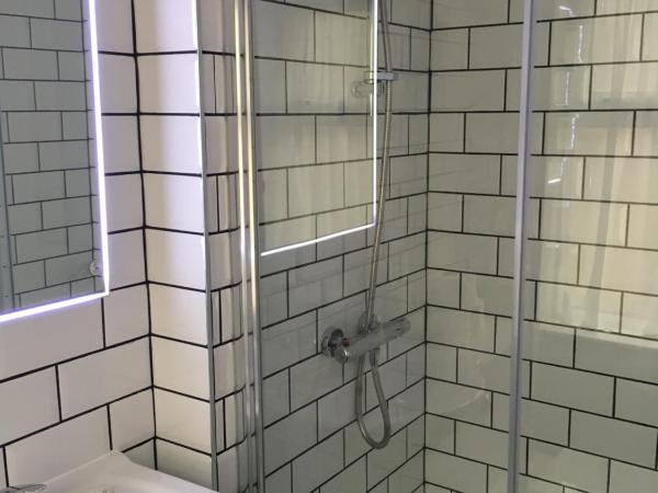 Happy Return Hotel : photo 1 de la chambre chambre familiale