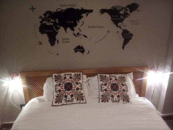 Oasis Backpackers' Hostel Granada : photo 1 de la chambre chambre double avec balcon