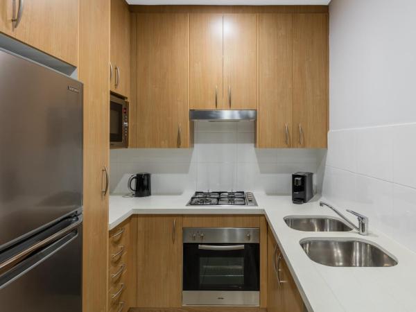 Meriton Suites Waterloo : photo 4 de la chambre suite 1 chambre moderne 