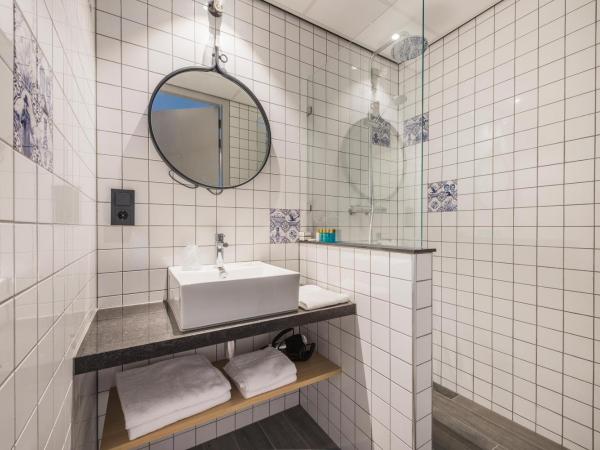 Urban Lodge Hotel : photo 1 de la chambre grande chambre double