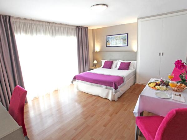 Hotel El Faro Marbella : photo 1 de la chambre studio