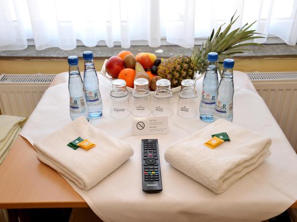 Hotel Neugrabener Hof : photo 1 de la chambre chambre familiale