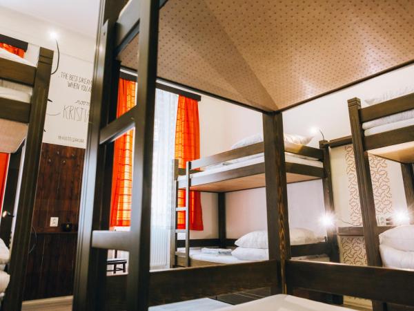 Hostel Dakura : photo 2 de la chambre lit dans dortoir mixte de 10 lits