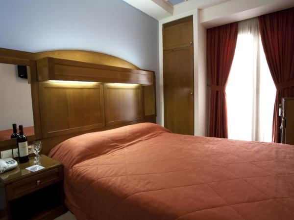 Hotel Katerina : photo 4 de la chambre chambre familiale (4 adultes)