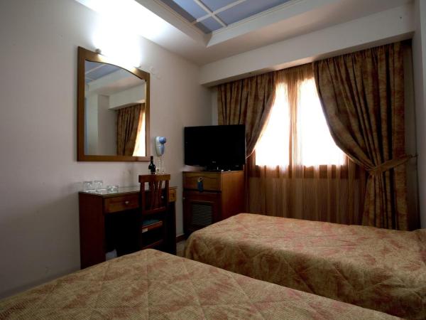 Hotel Katerina : photo 9 de la chambre chambre double ou lits jumeaux
