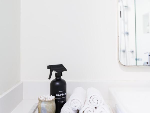 Venice Beach House : photo 1 de la chambre chambre lit queen-size - vue sur jardin