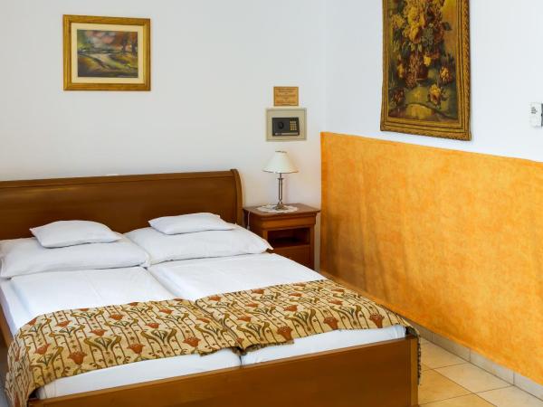 Kata Panzió : photo 3 de la chambre chambre double deluxe