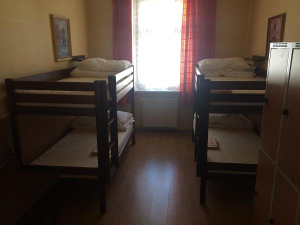 Hostel Dakura : photo 3 de la chambre lit dans dortoir pour hommes de 4 lits