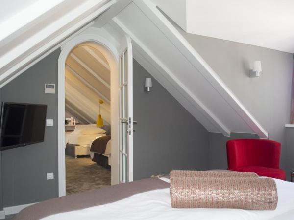 XII Century Heritage Hotel : photo 8 de la chambre chambre double ou lits jumeaux supérieure avec vue sur ville