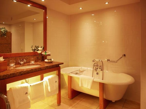 Aghadoe Heights Hotel & Spa : photo 4 de la chambre chambre double ou lits jumeaux - vue sur lac