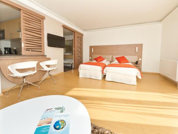 Villa Thermae Thonon-Les-Bains : photo 2 de la chambre suite junior avec lits jumeaux (2 adultes)