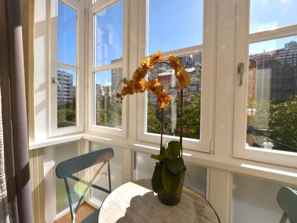 Center Suite Santander : photo 2 de la chambre chambre supérieure - vue sur ville