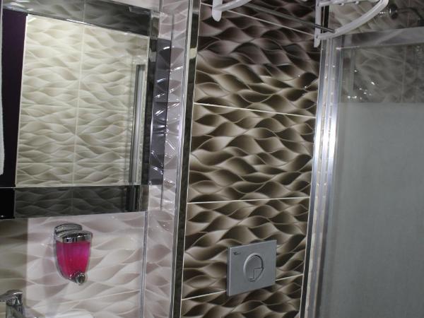 Laleli Hotel Izmir : photo 2 de la chambre chambre triple standard