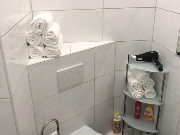 Apartment Kornstraße : photo 5 de la chambre appartement deluxe