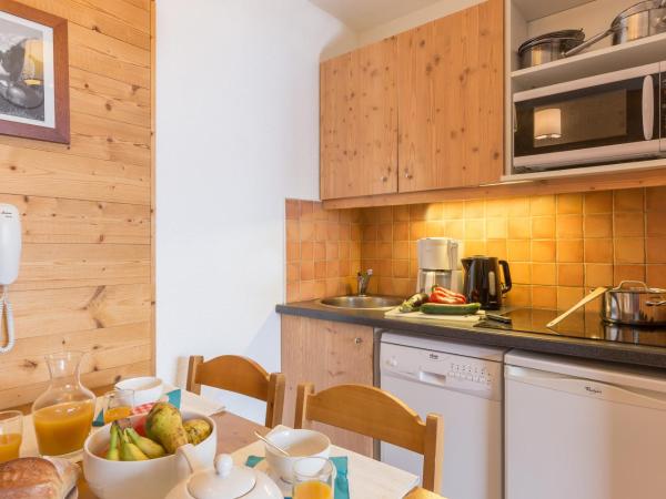 Résidence Pierre & Vacances Les Sentiers du Tueda : photo 1 de la chambre studio avec alcôve (4 personnes)