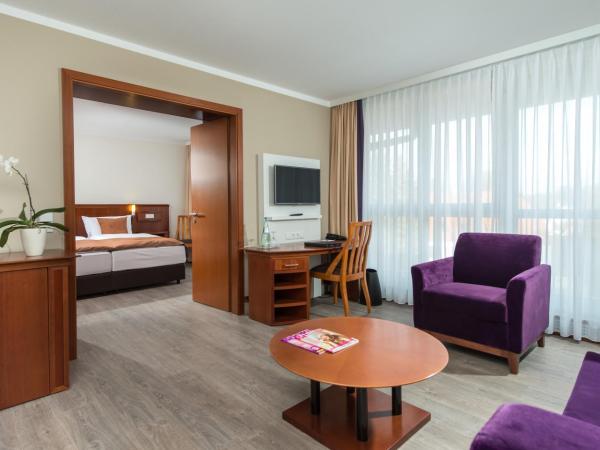 Radisson Blu Park Hotel & Conference Centre : photo 10 de la chambre one-bedroom suite (haupthaus)