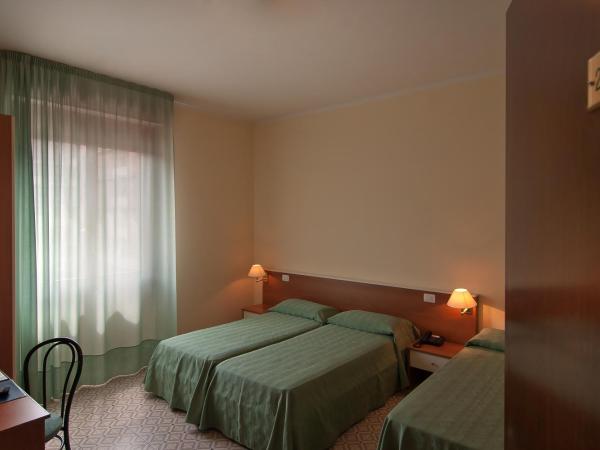 Mio Hotel Firenze : photo 1 de la chambre chambre triple