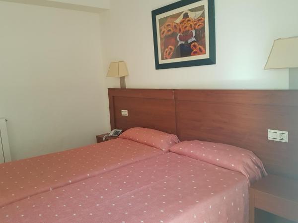 Hotel Mayna : photo 1 de la chambre chambre double