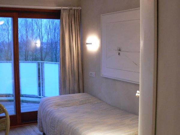 B&B Le Coquin : photo 5 de la chambre chambre triple - vue sur jardin