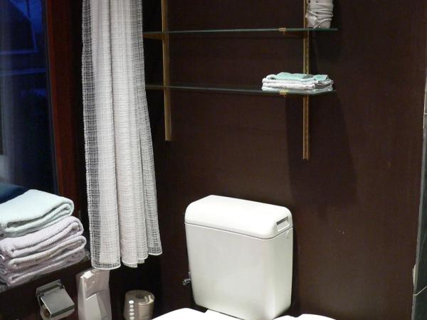 B&B Le Coquin : photo 5 de la chambre chambre double ou lits jumeaux - vue sur rivière