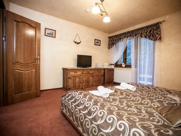 Hotel Dwór Karolówka : photo 2 de la chambre chambre double deluxe avec balcon