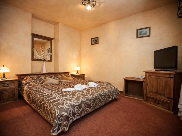Hotel Dwór Karolówka : photo 9 de la chambre chambre double deluxe