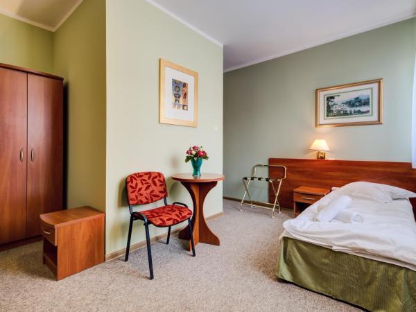 Villa Plaza : photo 4 de la chambre chambre lits jumeaux standard