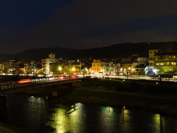 Kyoto Riverview House Kyoraku : photo 7 de la chambre appartement deluxe avec terrasse - vue sur rivière
