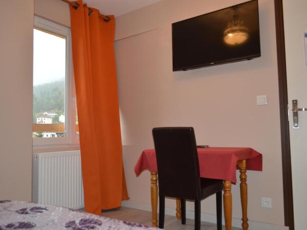 Hôtel Timgad : photo 9 de la chambre chambre double - accès par escaliers uniquement