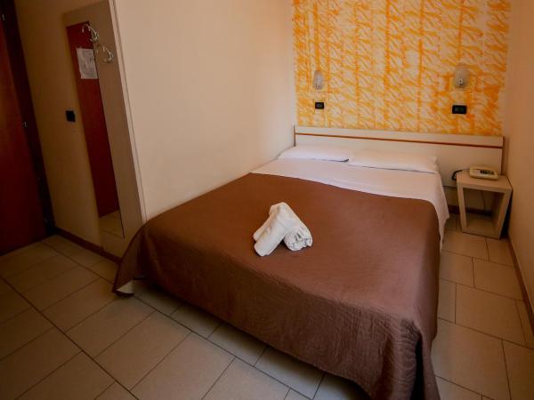 Hotel Petrarca : photo 4 de la chambre chambre simple