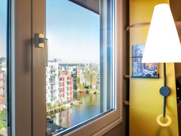 ibis Amsterdam Centre Stopera : photo 3 de la chambre chambre double premium - vue sur canal