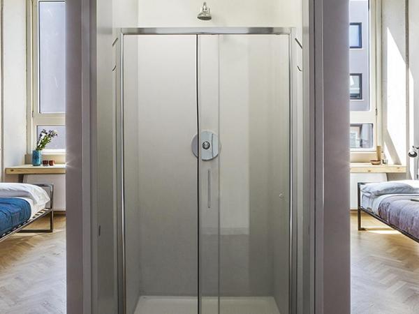 casaBASE : photo 7 de la chambre chambre quadruple avec salle de bains commune