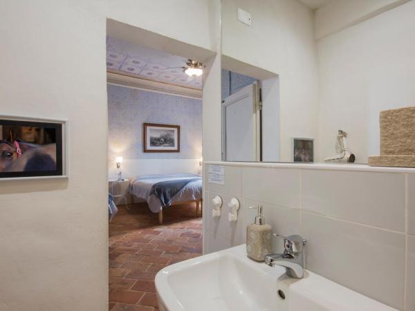 Villa Sant'Andrea : photo 4 de la chambre chambre triple