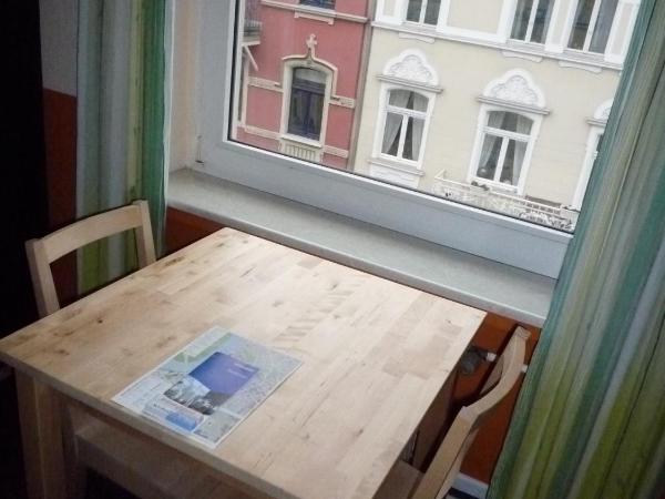 Gästehaus Grupello : photo 5 de la chambre chambre lits jumeaux avec salle de bains commune