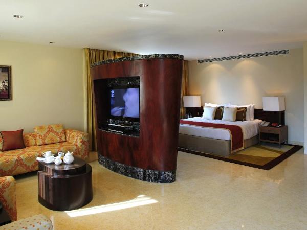 Taj Club House : photo 6 de la chambre suite exécutive - transfert aéroport aller simple et cocktail en soirée