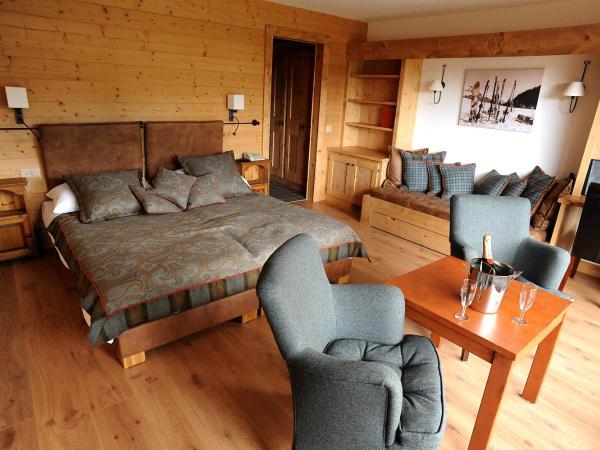 Le Chalet de Flore : photo 3 de la chambre chambre double avec balcon - vue sur montagnes