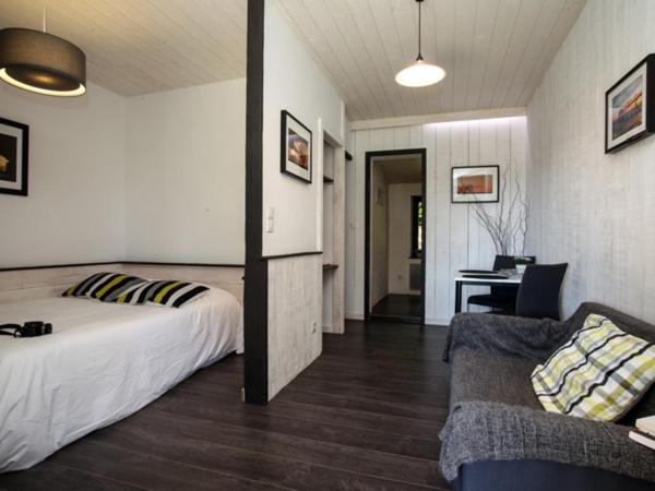 Hameau Du Sentier Des Sources : photo 3 de la chambre studio deluxe