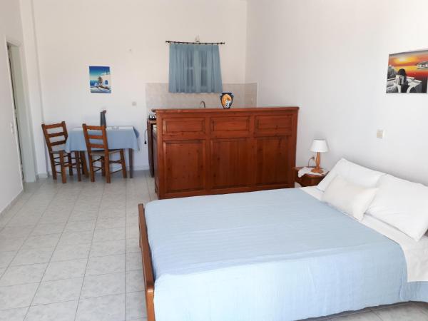 Hotel Paradisos Oia : photo 1 de la chambre studio (2 adultes)